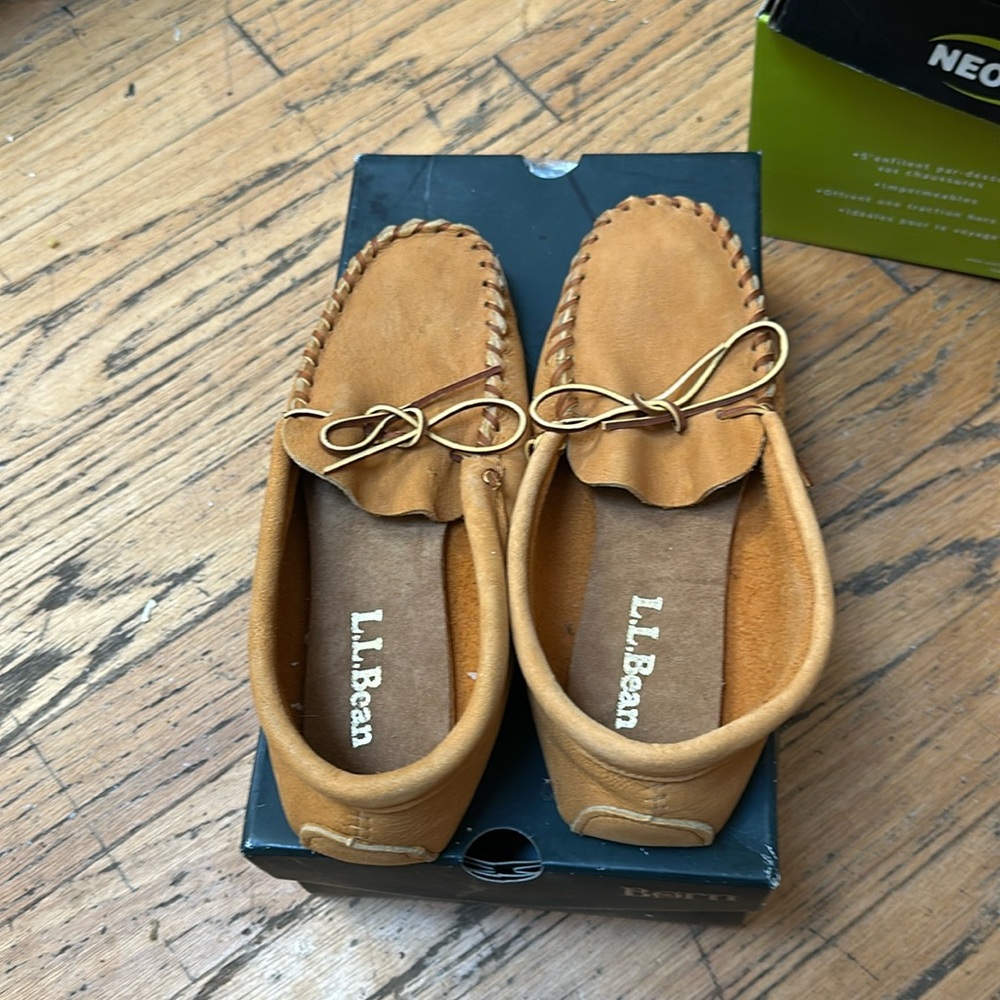 LL Bean moccasins. Vintagee. Brand new. No box